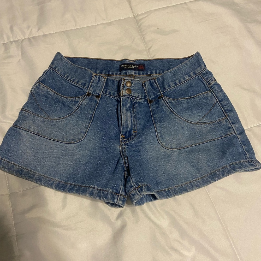American Eagle Outfitters Women's Blue Denim Shorts